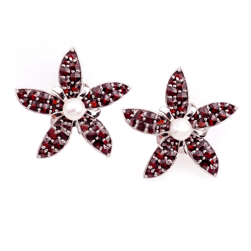 Stříbrné náušnice s českými granáty a perlami