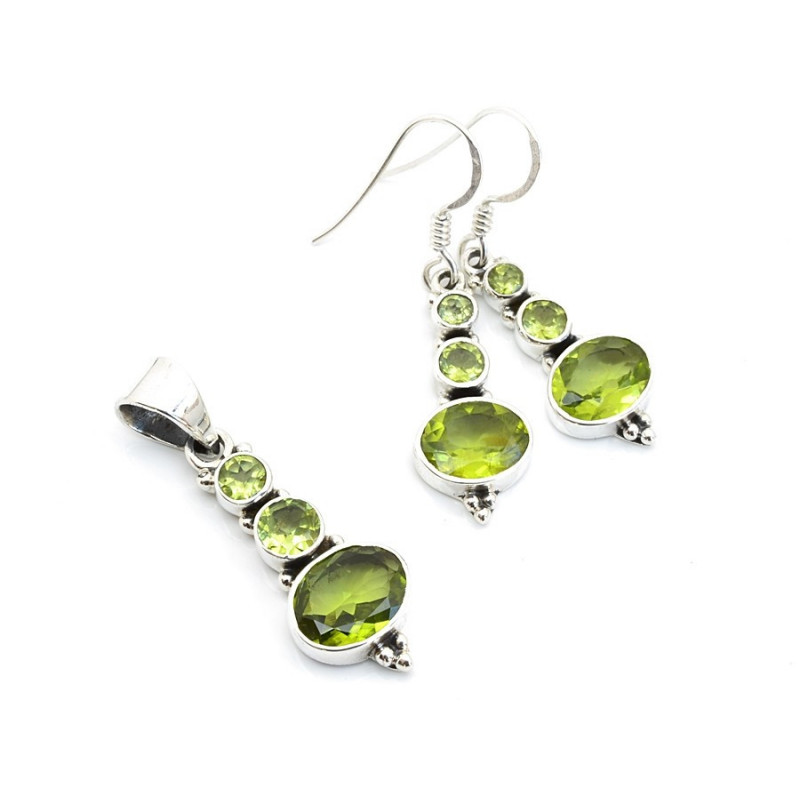 Stříbrná souprava s olivíny