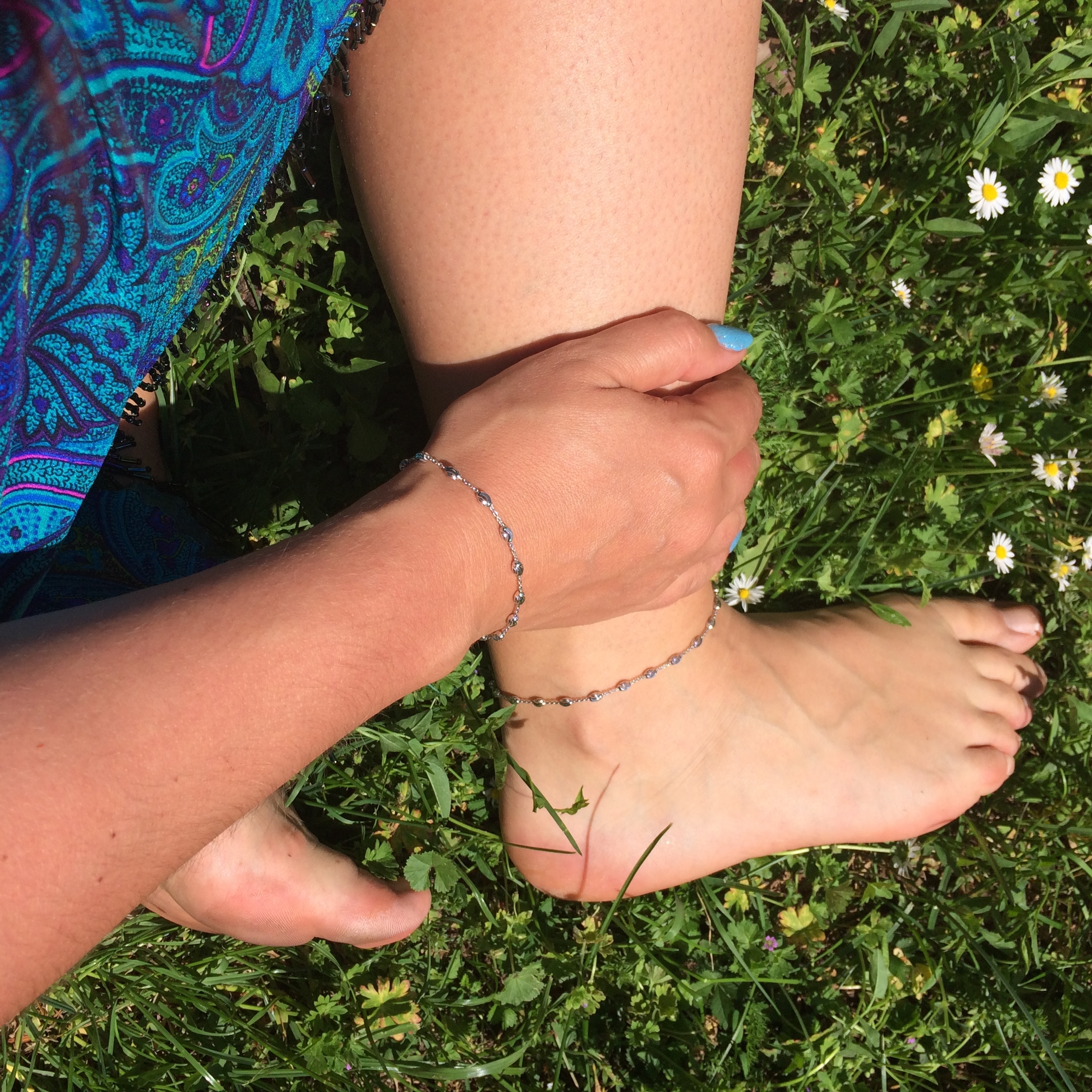 Stříbrný řetízek na nohu