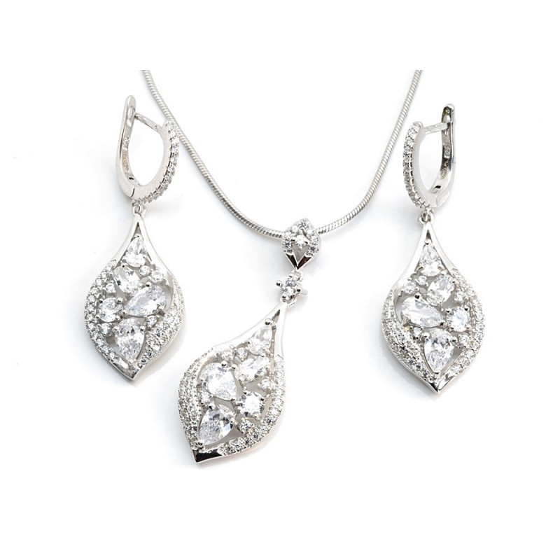 Stříbrná souprava s čirými zirkony