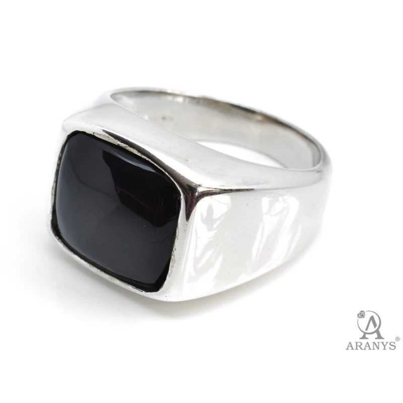 Pásnký stříbrný prsten s černým onyxem