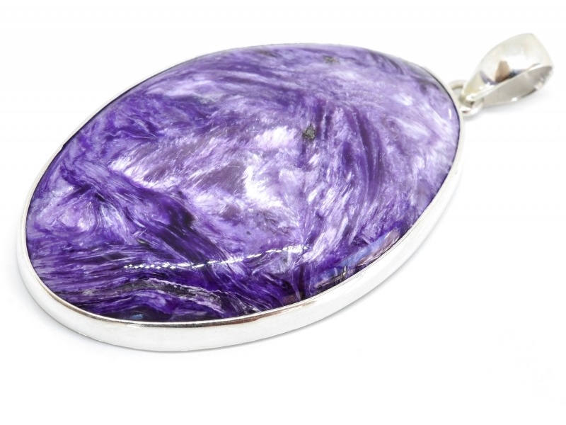 Stříbrný přívěsek čaroit