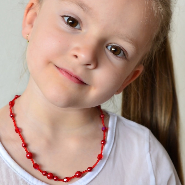 Dětská červen souprava náramku a náhrdelníku