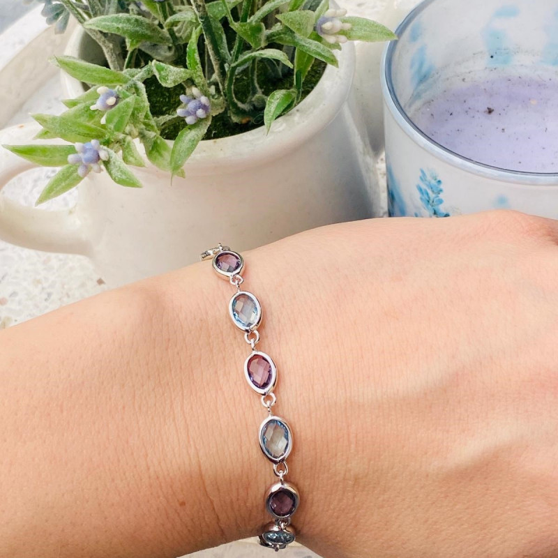 Stříbrný náramek s barevnými kamínky